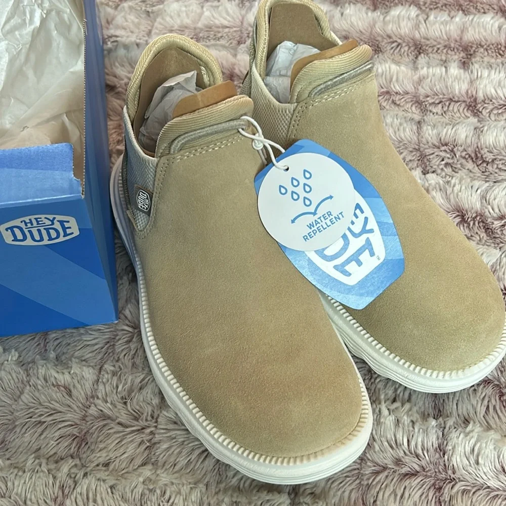 Hey dude Branson  Suede women Boot size 5